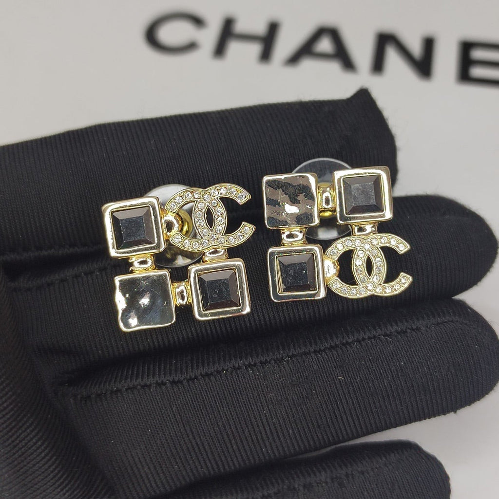 18K  Chanel Black Crystals Earrings