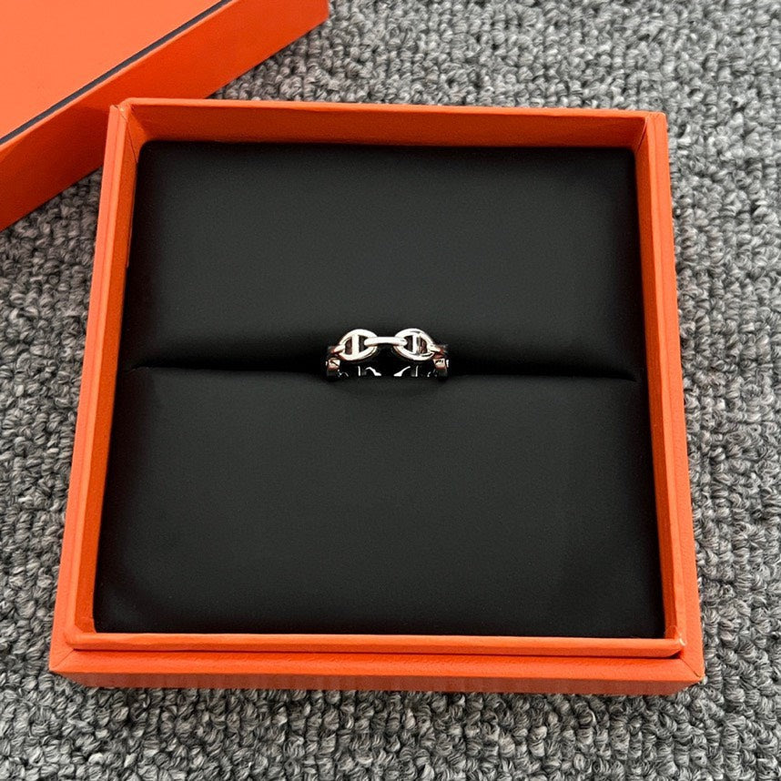 18K Chaine D'Ancre Enchainee Hermes Ring