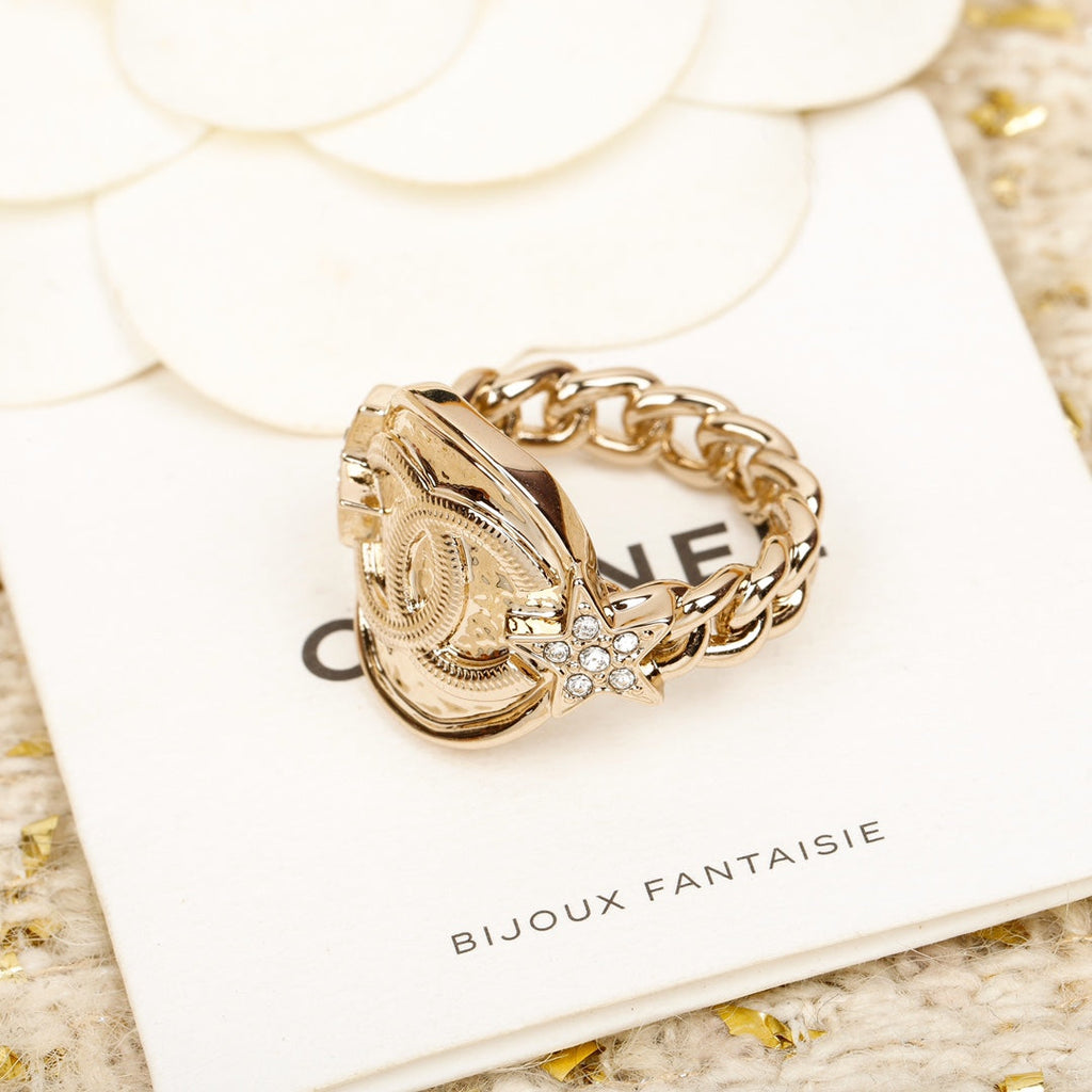 18K  Chanel Chain Ring