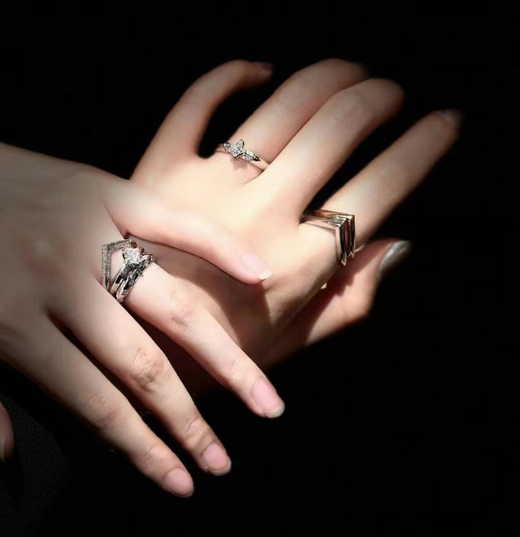 18K Louis Vuitton V Diamonds Ring