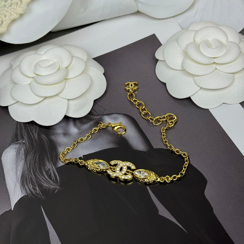 18K  Chanel 26C Diamond Gold Bracelet