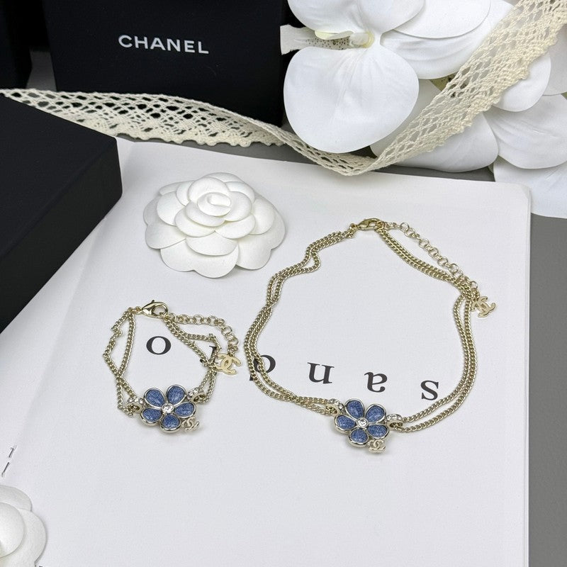18K  Chanel 26C Blue Flower Diamond Bracelet
